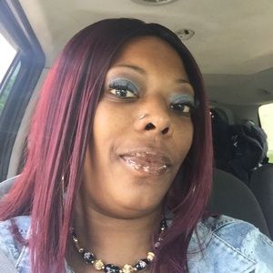 Meet your Posher, Vonetta